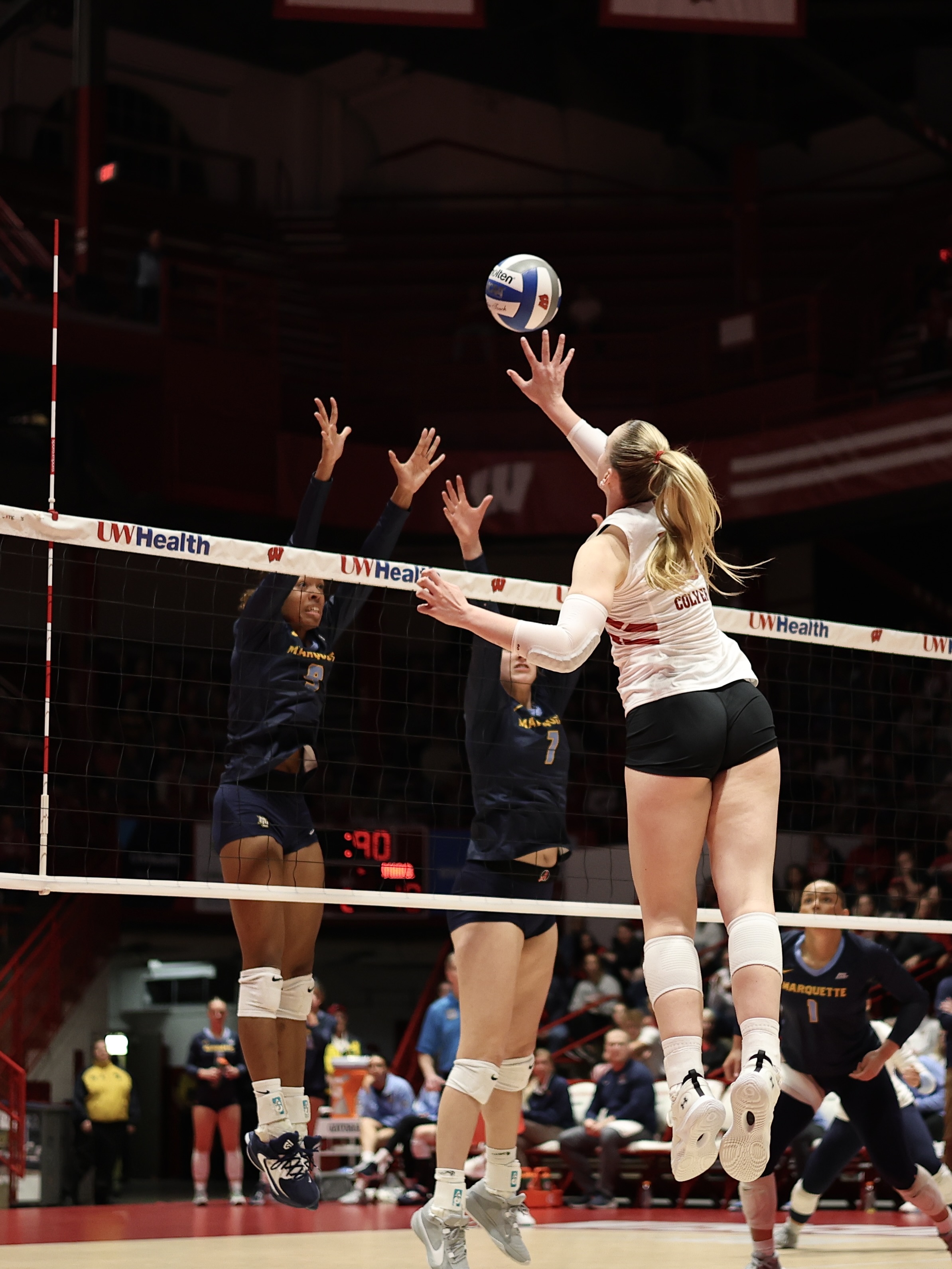 Mimi Colyer jousts at the net against Marquette (4.16.25).